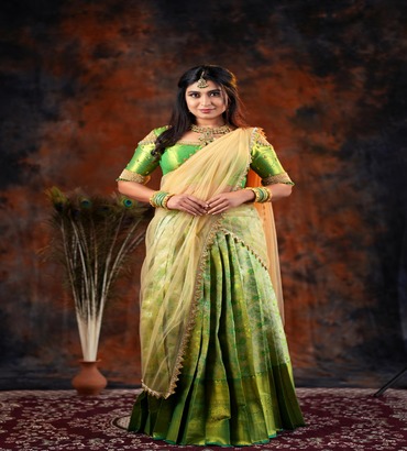 Professional Makeup Look - Beauty Makeup Services in Bangalore - ShruMagicTouch